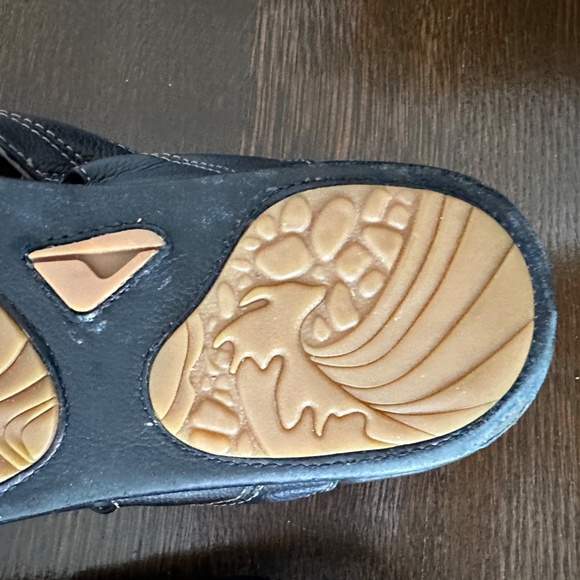 Mens Reef Leather Sandals / flip flops size 12 in excellent condition - Picture 6 of 8